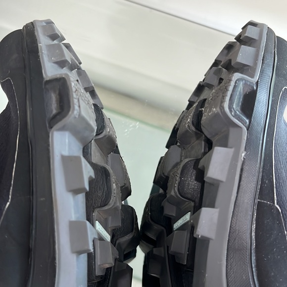 On Cloud Claud-venture Peak Mission grip Performance Shoes Black size 9 black - Picture 15 of 16